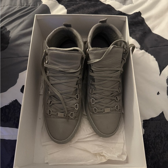 Balenciaga Men's Gray High-Top Sneakers - Picture 1 of 2